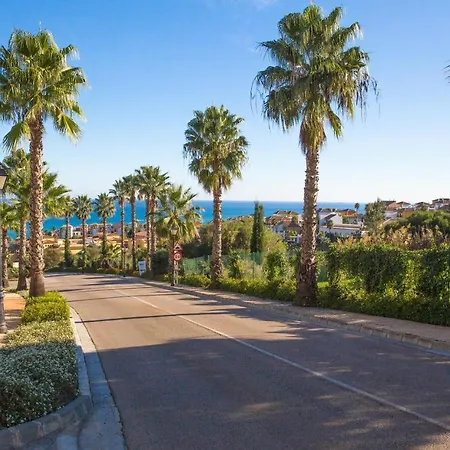 Apartment Urb. Village Alcaidesa
